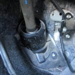 Dismantling the intermediate steering shaft Toyota Corolla